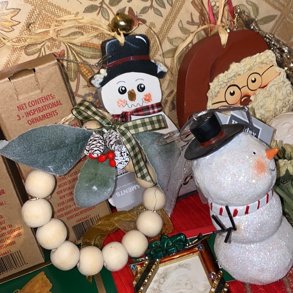 Bundle of vintage, new Christmas Ornaments - Picture 6 of 6